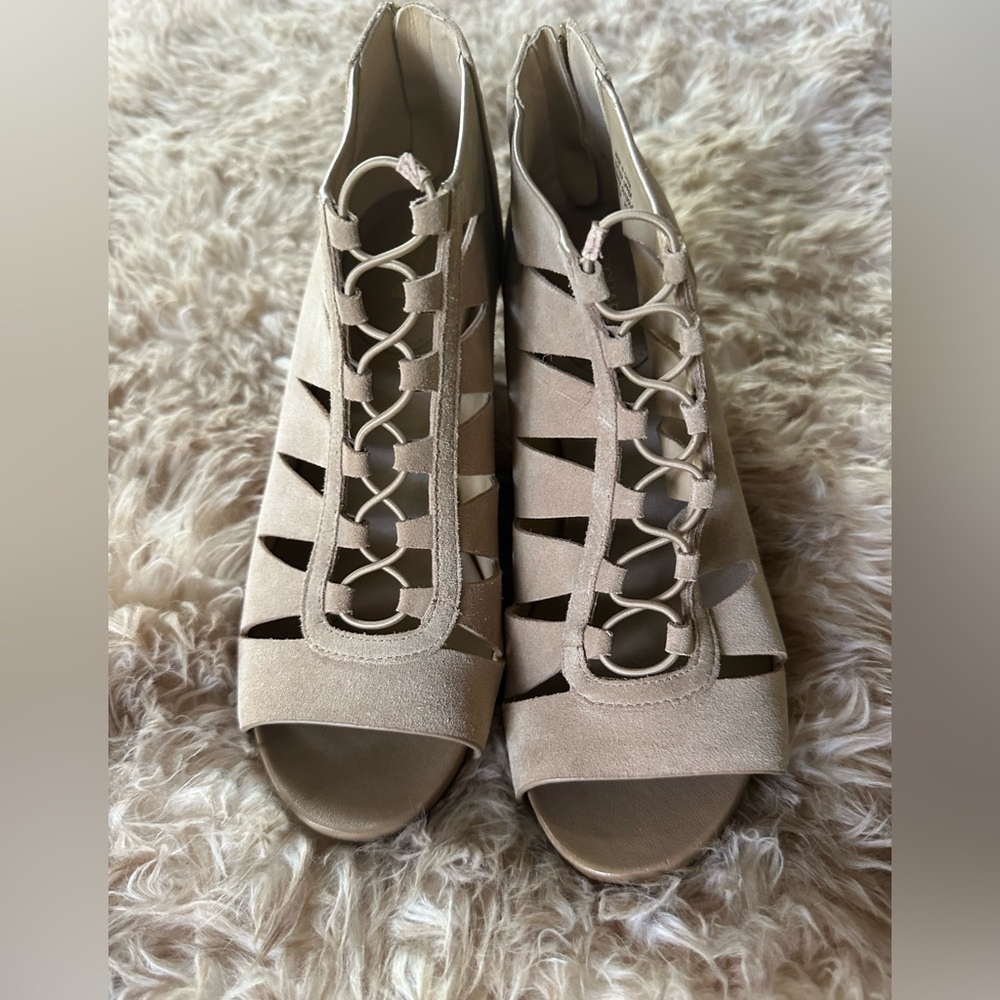 Micheal Kors Lace-Up Sandals